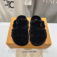 Louis Vuitton Slippers